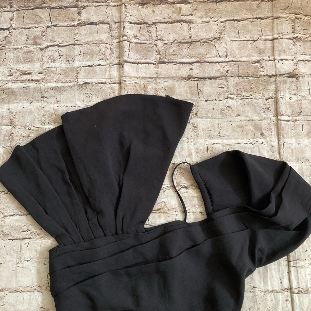 NWT Making The cut Black detailed cropped top size S ,M ,& L. - Picture 8 of 16